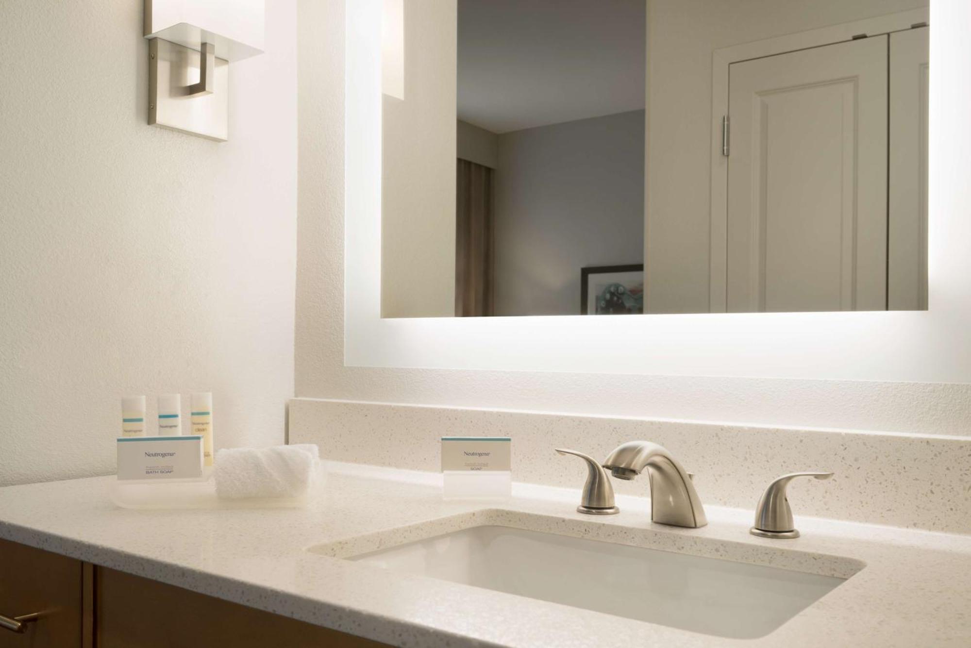 Homewood Suites By Hilton Memphis - Southaven Bagian luar foto